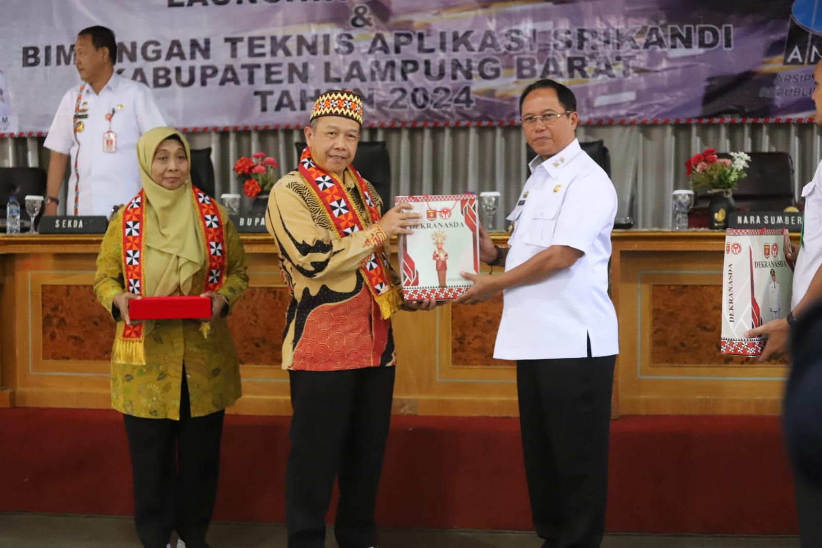 Dinas Perpustakaan dan Kearsipan Lampung Barat Resmi Miliki Aplikasi SRIKANDI 