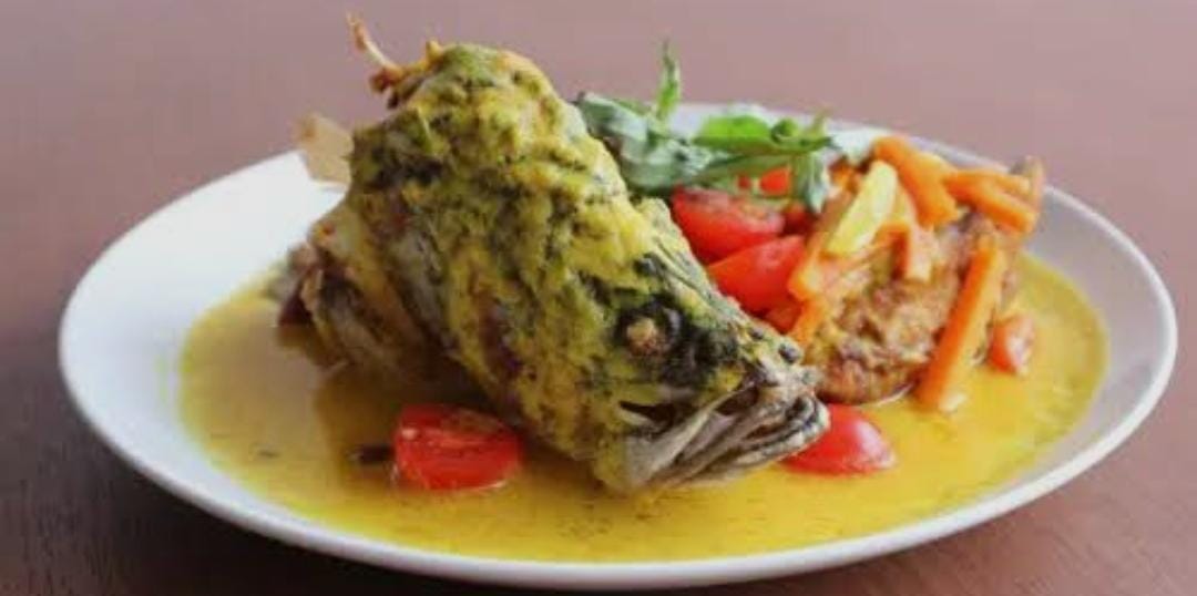 Ikan Sembilang Noda Kuning: Hidangan Laut Beraroma Rempah yang Kaya Rasa dan Tradisi