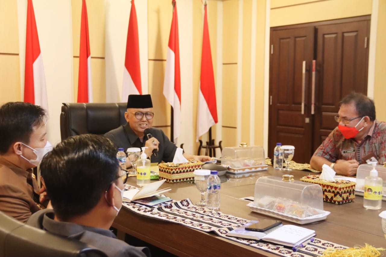 Plh. Sekdaprov Lampung Pimpin Entry Meeting Pengawasan Penyelenggaraan Pemda