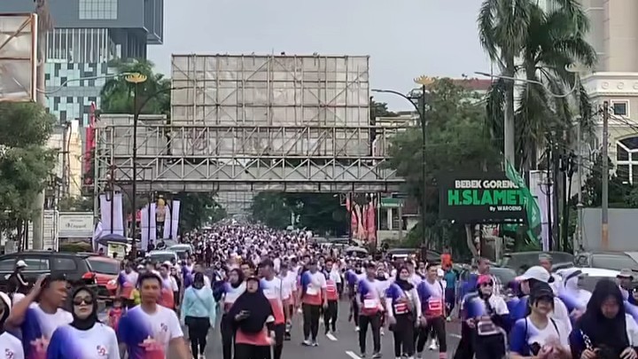 Ribuan Warga Bandar Lampung Antusias Ikuti Bank Lampung Run 2025