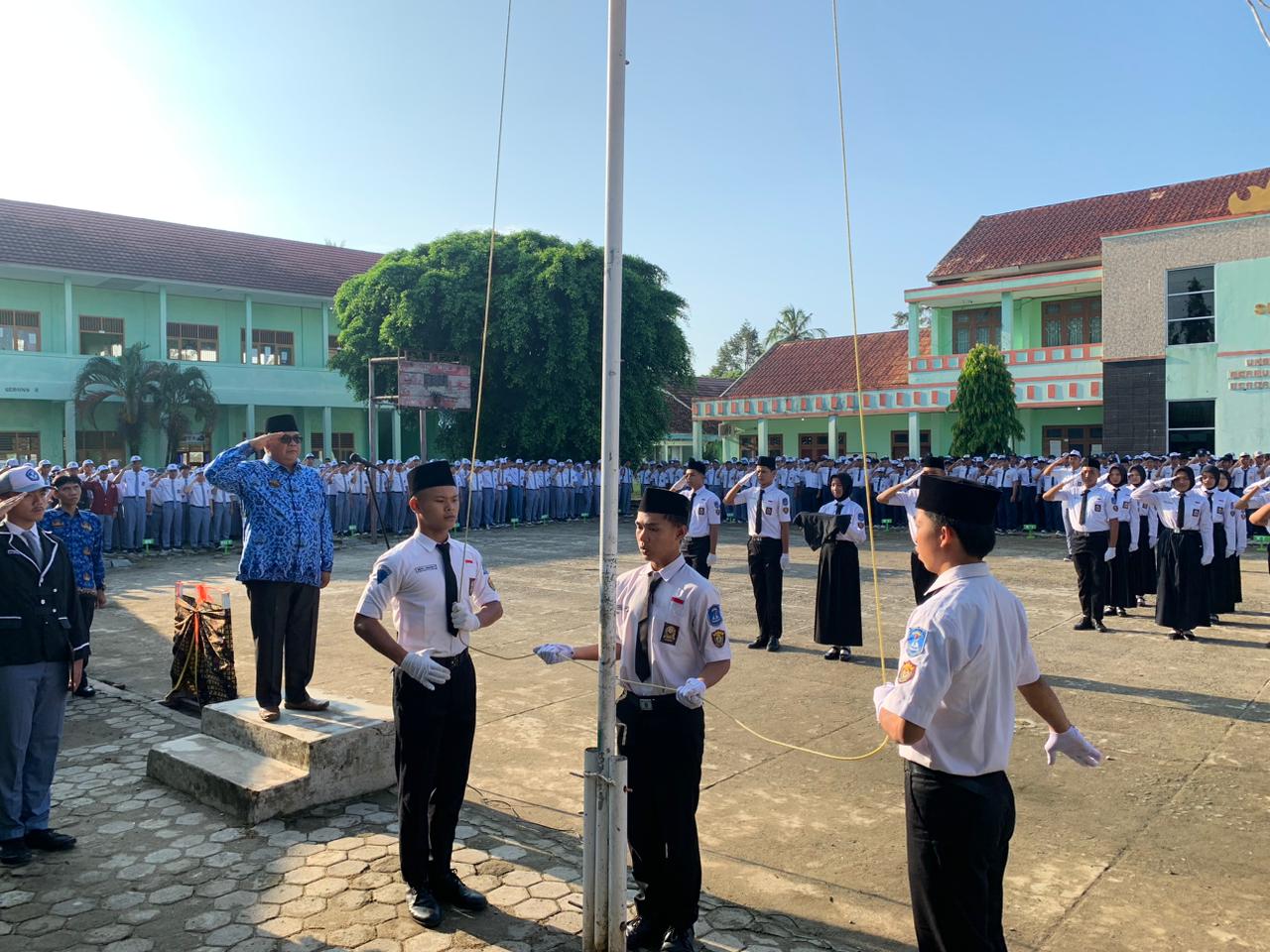 Hari Pertama MPLS di SMAN 1 Pesisir Tengah Berlangsung Lancar