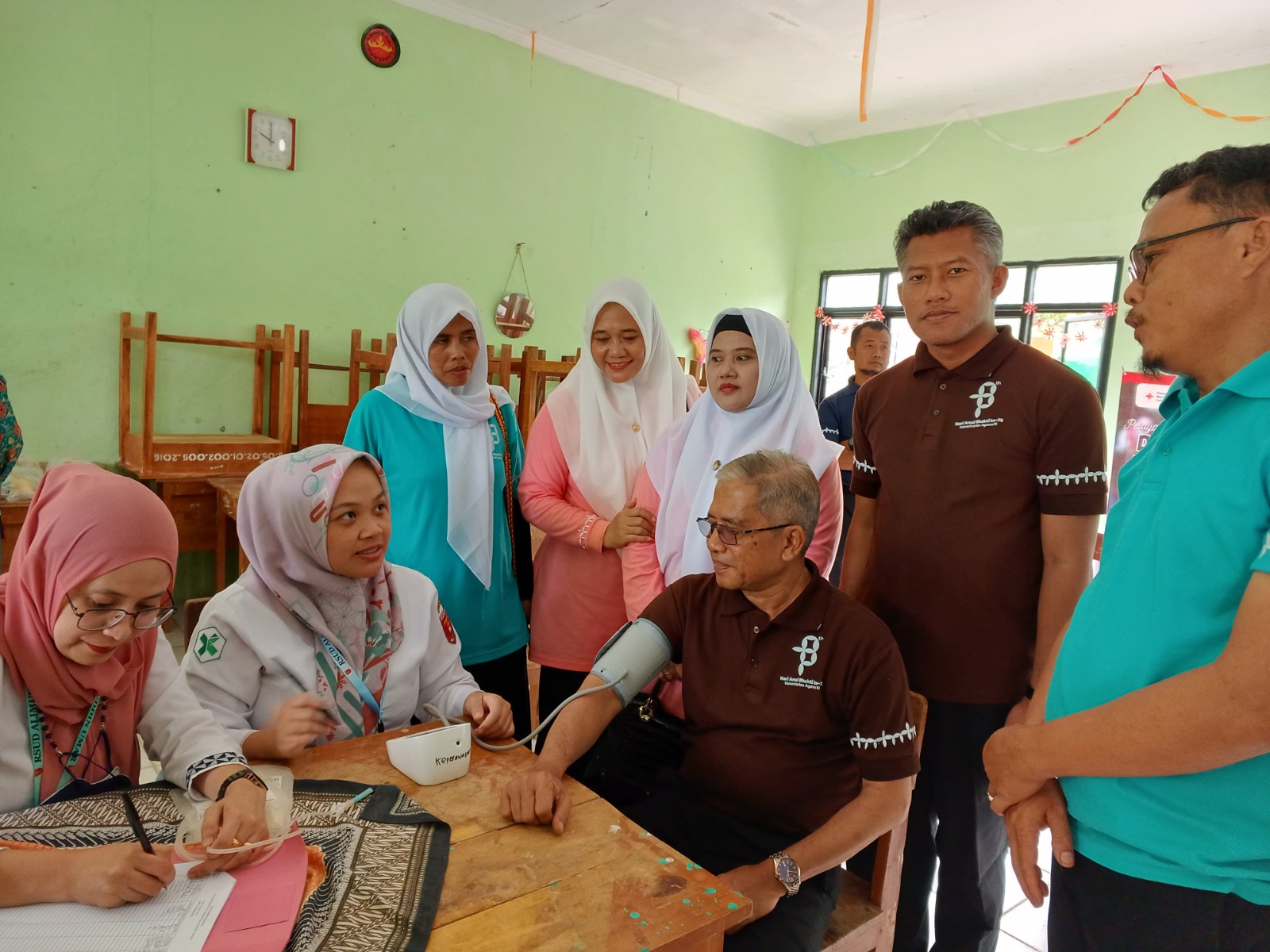 Semarakan HAB Ke-78, Kankemenag Lampung Barat Gelar Bhakti Sosial dan Donor Darah