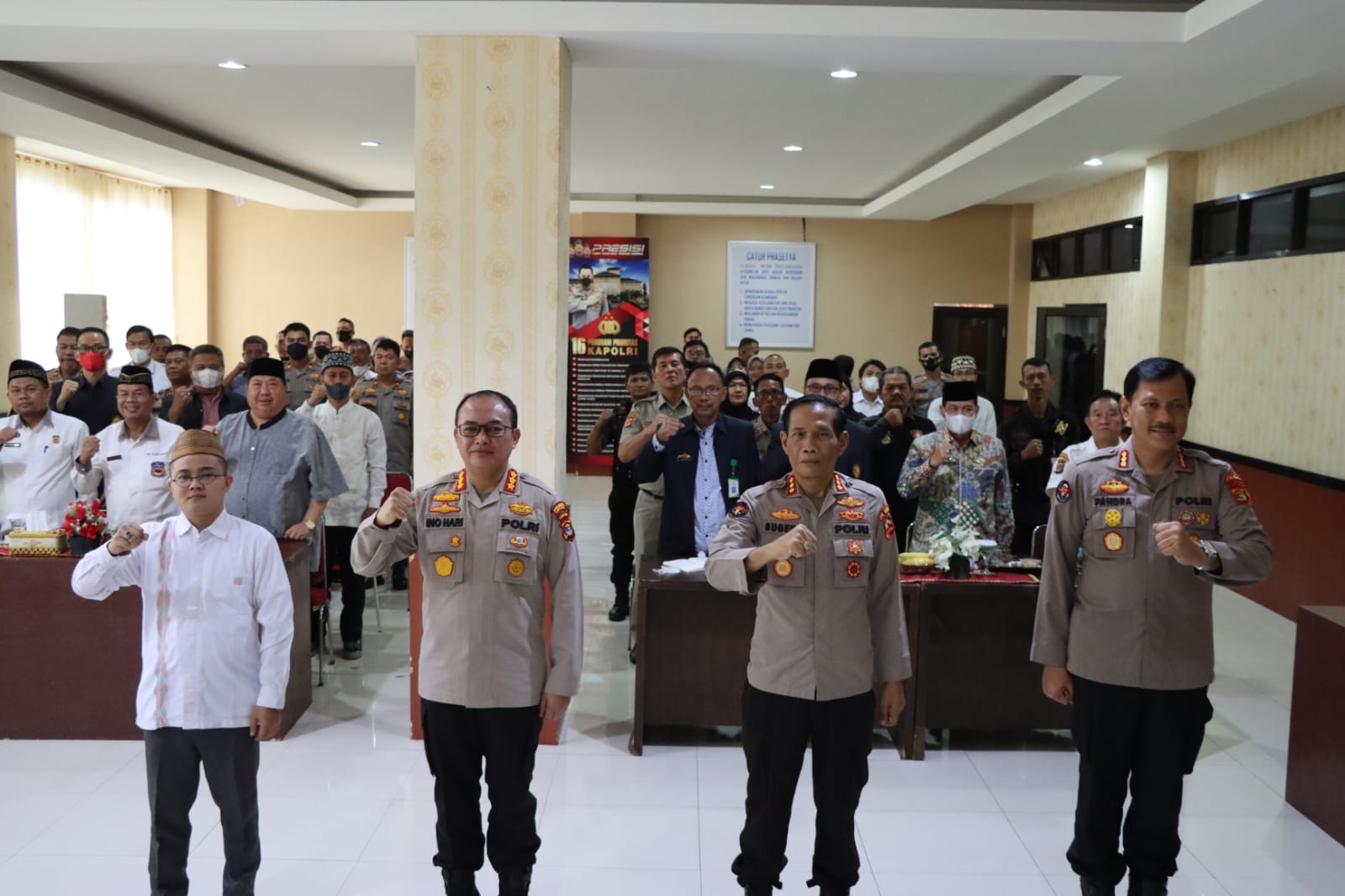 Humas Polri Gelar FGD Kontra Radikal di Polresta Bandar Lampung   
