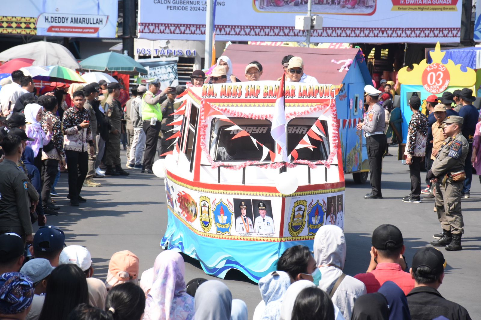 Begawi Bandar Lampung Gelar Karnaval Mobil Hias Secara Meriah