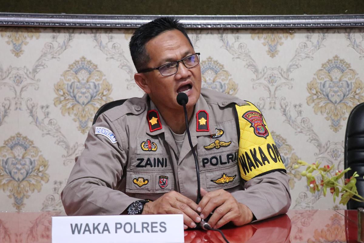 Catat! Anggota Polres Lampung Barat Dilarang Keras Main Judi