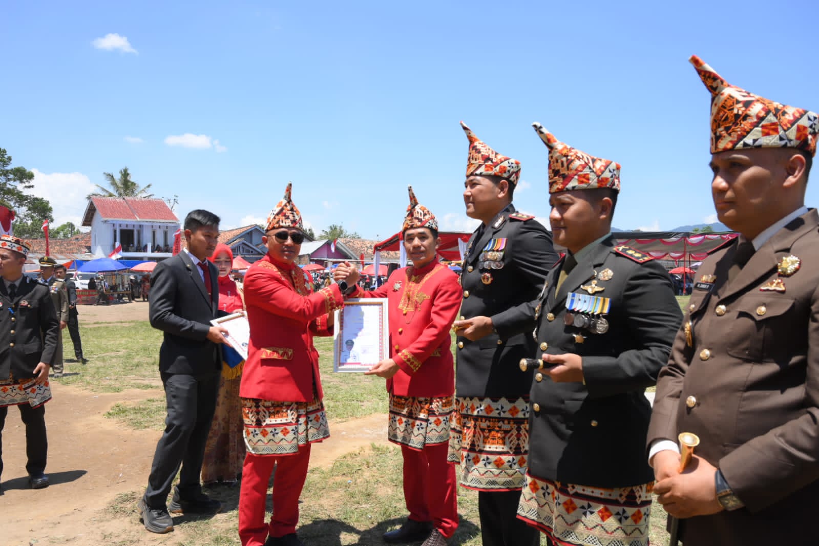 HUT Lampung Barat Ke- 34, Ketua DPRD Lampung Barat Diganjar Penghargaan