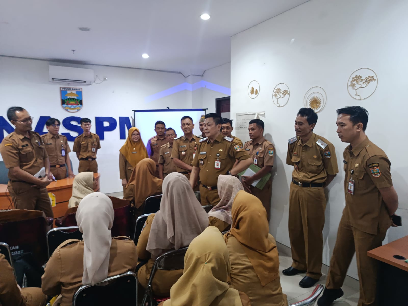 Sekda Pesbar Sidak OPD, Tegaskan Profesionalisme ASN di Tengah Efisiensi Anggaran