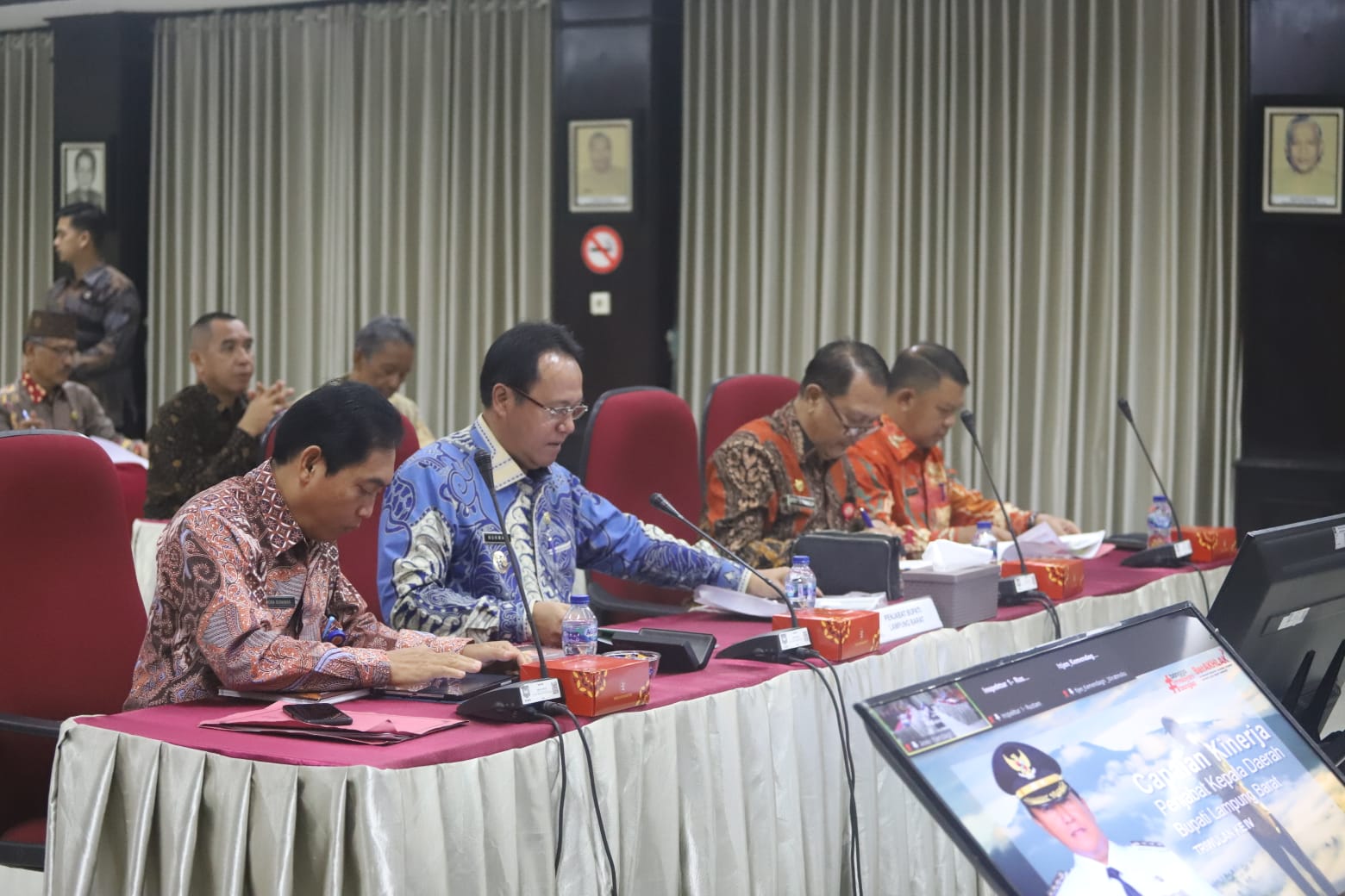 Evaluasi Triwulan IV, Pj Bupati Lampung Barat Paparkan Capaian Kinerja
