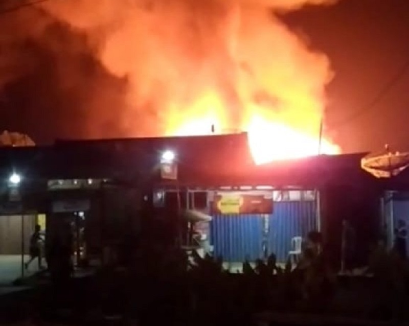 Rumah Panggung Kakek Usia 110 Tahun Terbakar, Kerugian Ditaksir 300 Juta Lebih