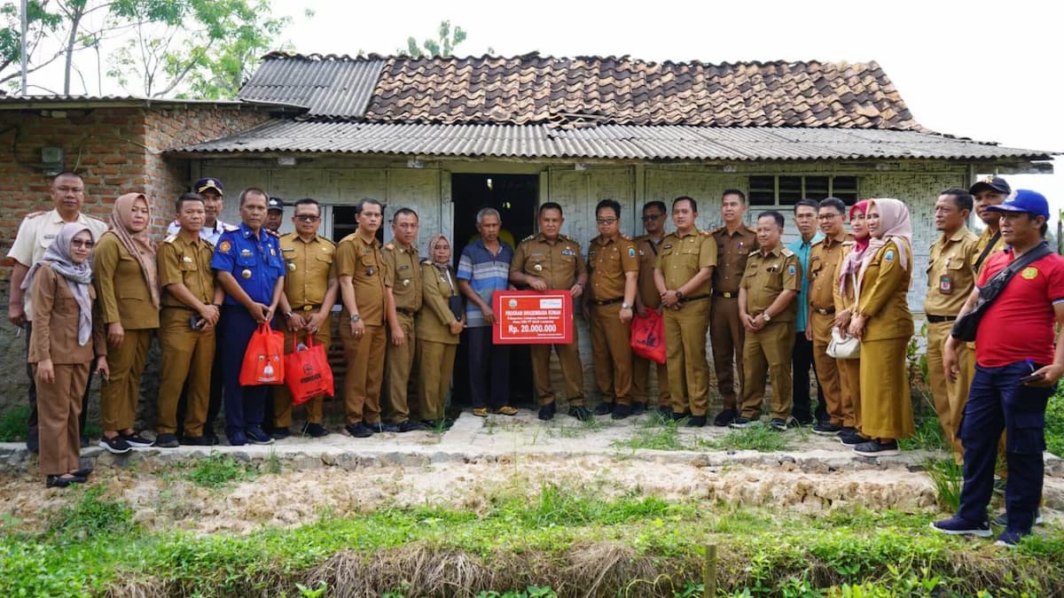 Bantuan Bedah Rumah oleh Bupati Lampung Selatan Tekan Kemiskinan Ekstrem