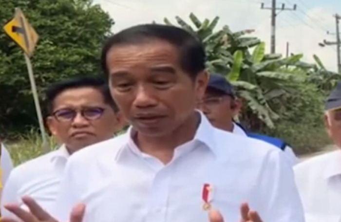 Setelah Lampung, Jokowi Jajal Jalan Rusak di Jambi