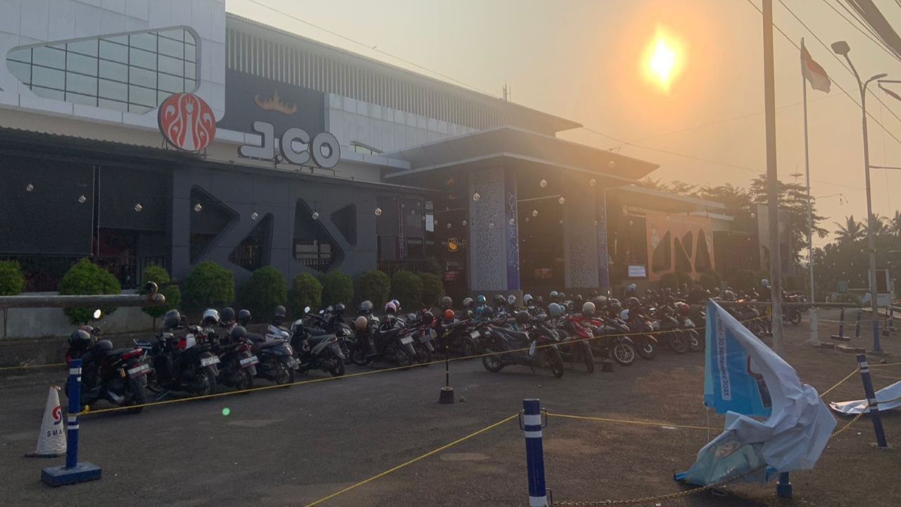 Tarif Parkir Ciplaz Bandar Lampung Dikeluhkan, Pengunjung Merasa Terkecoh