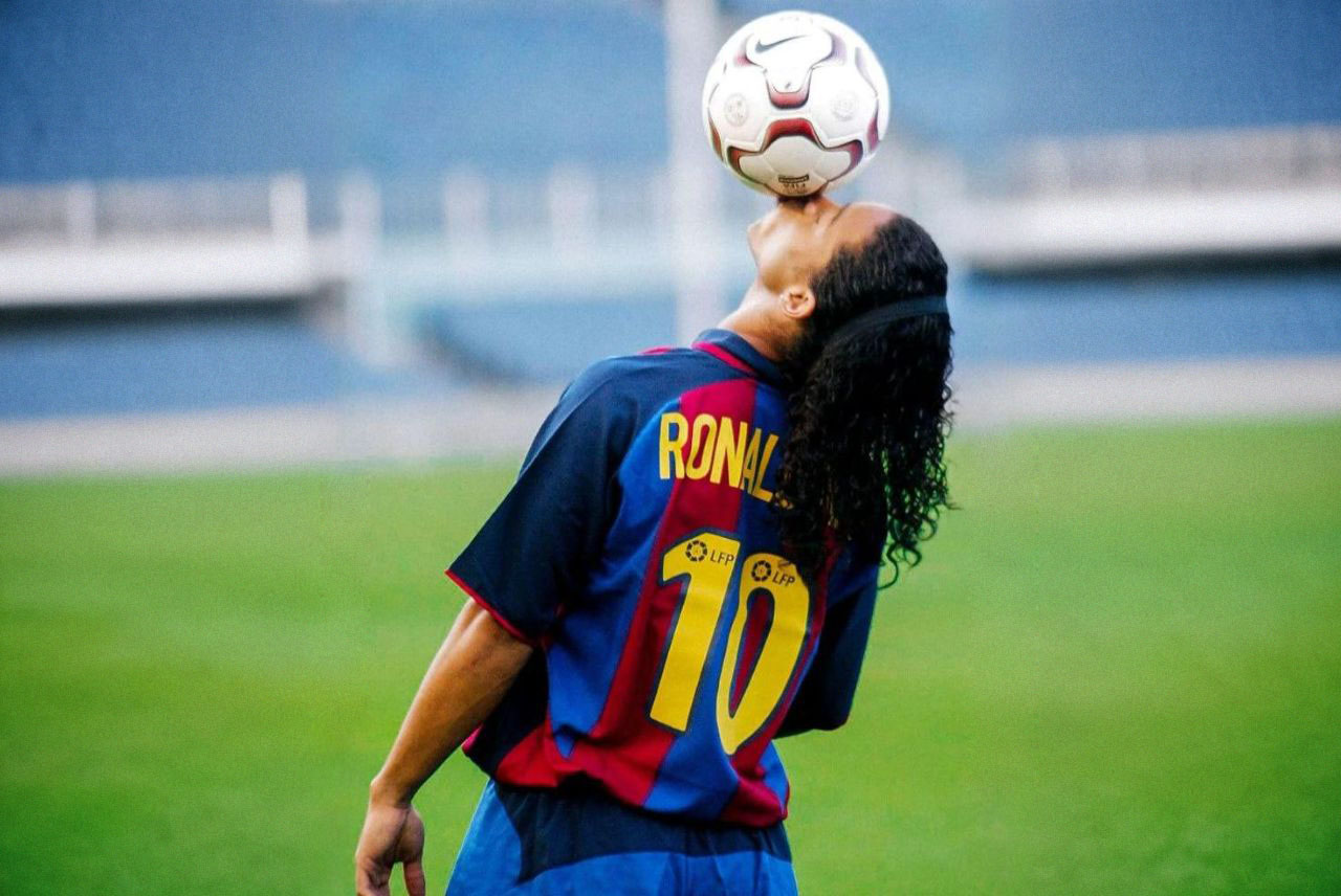 Shopee Tampilkan Samba Ronaldinho, Tagar RonaldinhoDiShopee Trending!