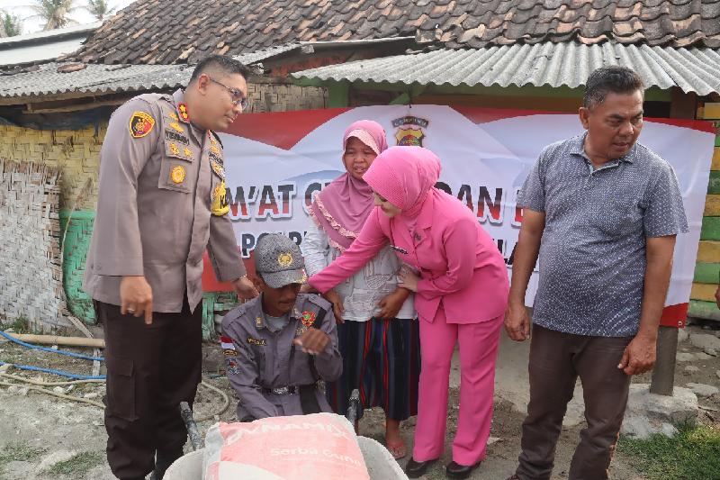 HUT Polwan Ke 76 Polres Lamsel laksanakan Bakti Sosial 