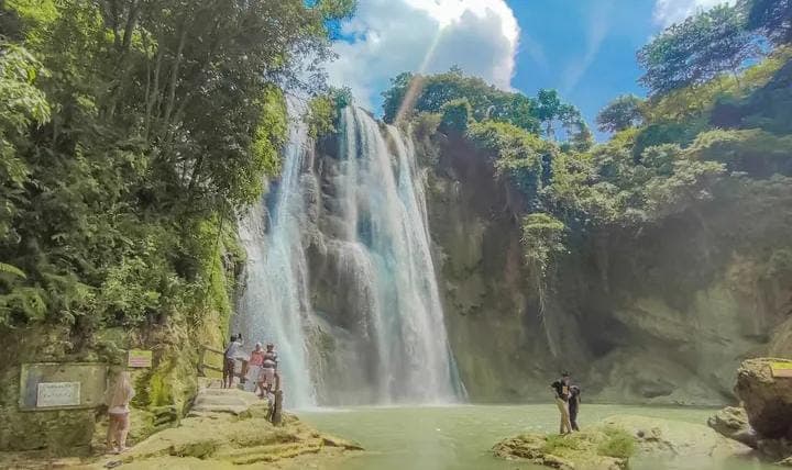 Pesona Air Terjun Putri Nglirip dan Legenda Mistis di Tuban Jawa Timur