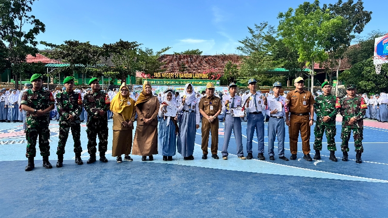 Koramil 410-02/TBS Gelar Program Army Go To School di SMAN 14 Bandar Lampung