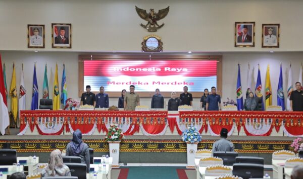 Paripurna Jawaban atas Pemandangan Umum DPRD Lampung terhadap Raperda APBD 2026