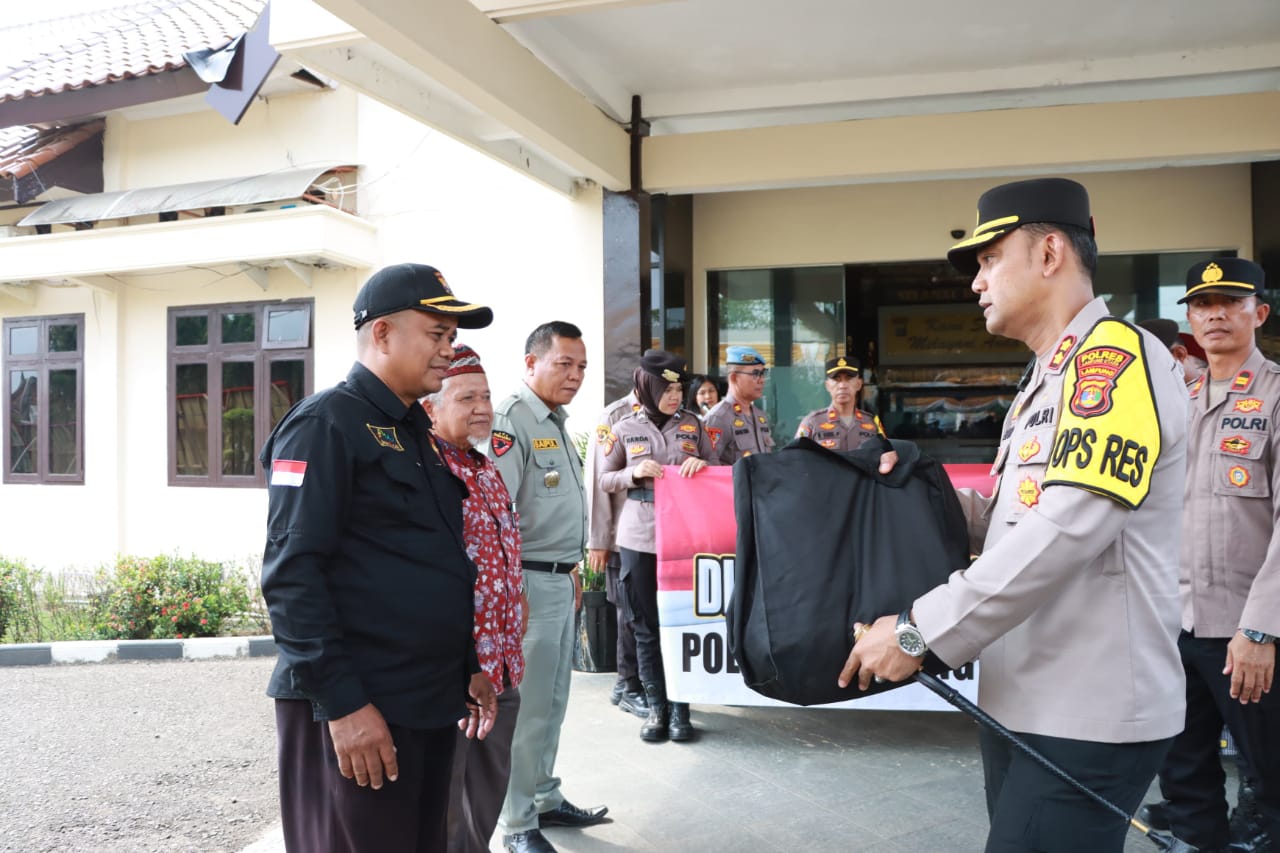 Polres Lampung Utara Saluran Bantuan Sosial NCS Pilkada Serentak 2024