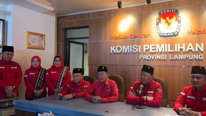 Target Hatrick Pemilu 2024, PDIP Lampung Resmi Daftakan Bacaleg Ke KPU