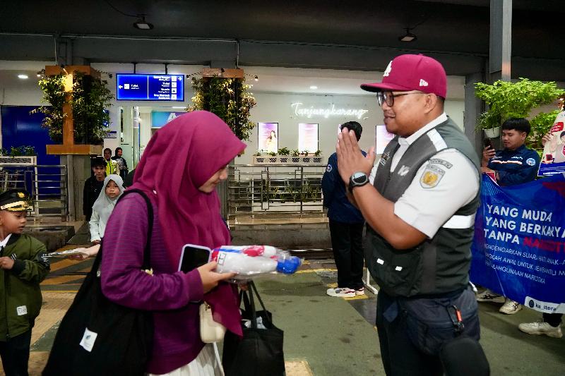 Tingkatkan Kepedulian Masyarakat, Divre IV Tanjung Karang Gelar Sosialisasi Keselamatan di Perlintasan