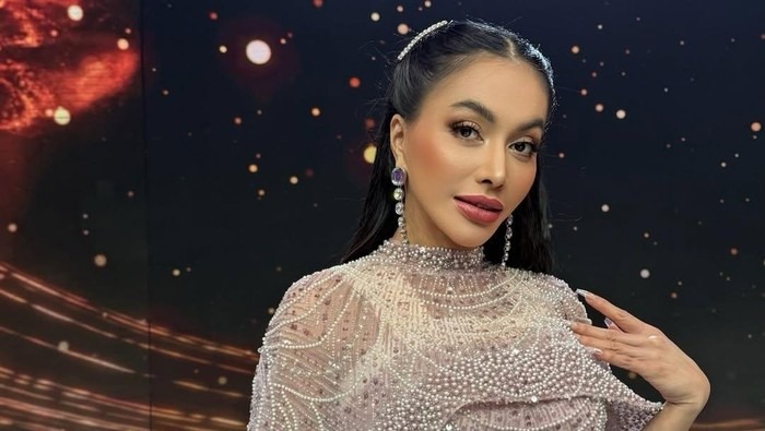 Denada Fokus Masa Depan Anak, Siapkan Warisan untuk Ressa dan Aisha            