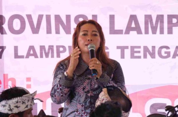 Dewi Nadi Gelar Sosialisasi Pembinaan Ideologi Pancasila Di Kampung Rama Yana