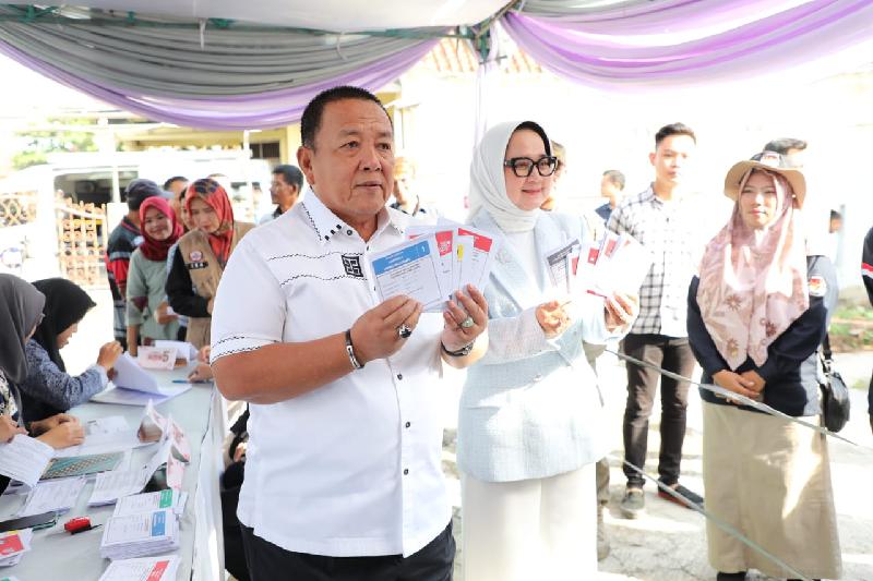 Usai Salurkan Hak Pilih di TPS 22 Sepang Jaya, Gubernur Arinal Pantau Sejumlah TPS di Bandar Lampung