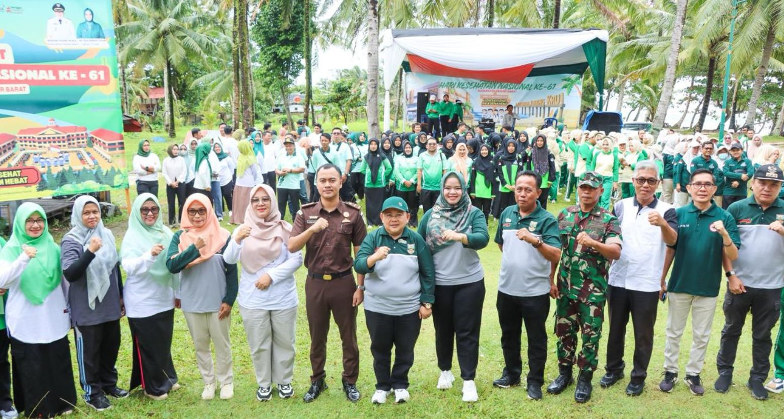 Pemkab Pesbar Gelar Peringatan HKN ke-61 di Pantai Labuhan Jukung
