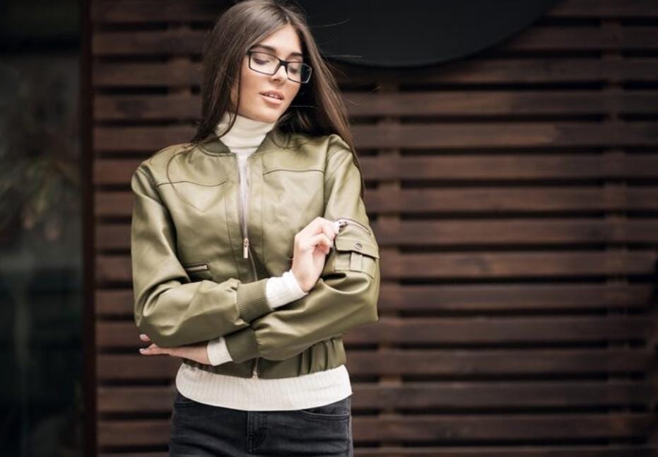 Jaket Tetap Adem di Cuaca Panas? Ini Rekomendasi Stylish yang Nyaman Dipakai Seharian!