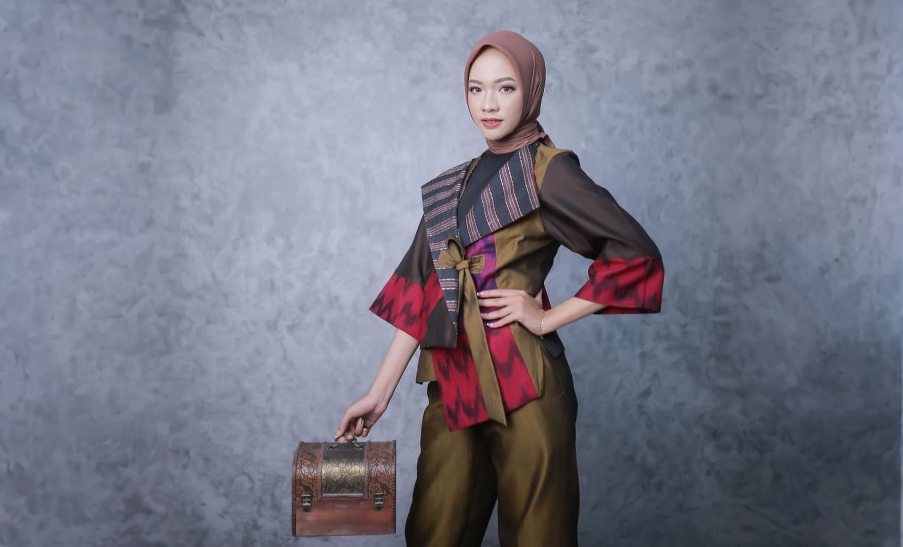 Kain Gebeng: Warisan Tenun Khas Ogan Ilir yang Hampir Punah namun Bangkit Kembali