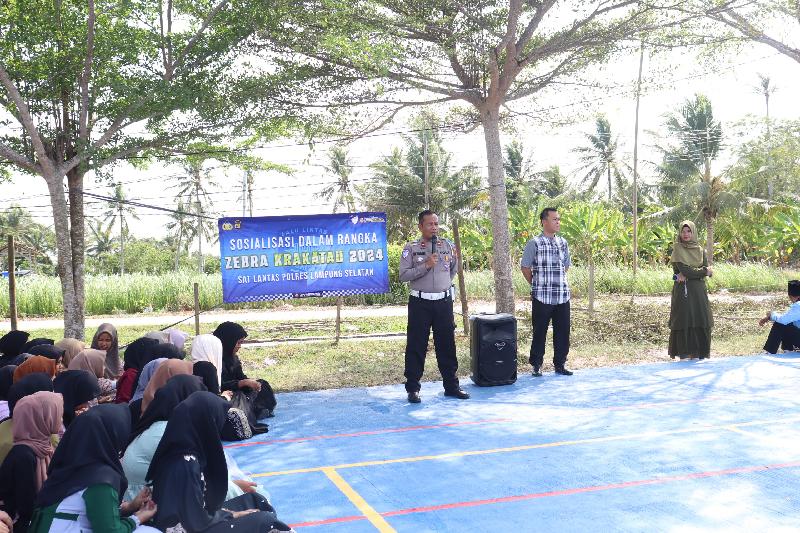 Polres Lampung Selatan Gelar Sosialisasi Ops Zebra Krakatau 2024 di SMKN 1 Way Panji