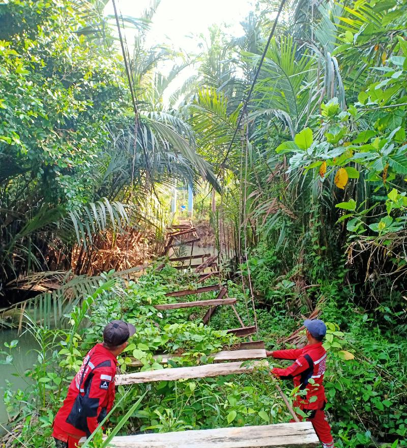 Gubernur Lampung Gerakkan Gotong Royong Perbaiki Jembatan Viral Tampang Muda