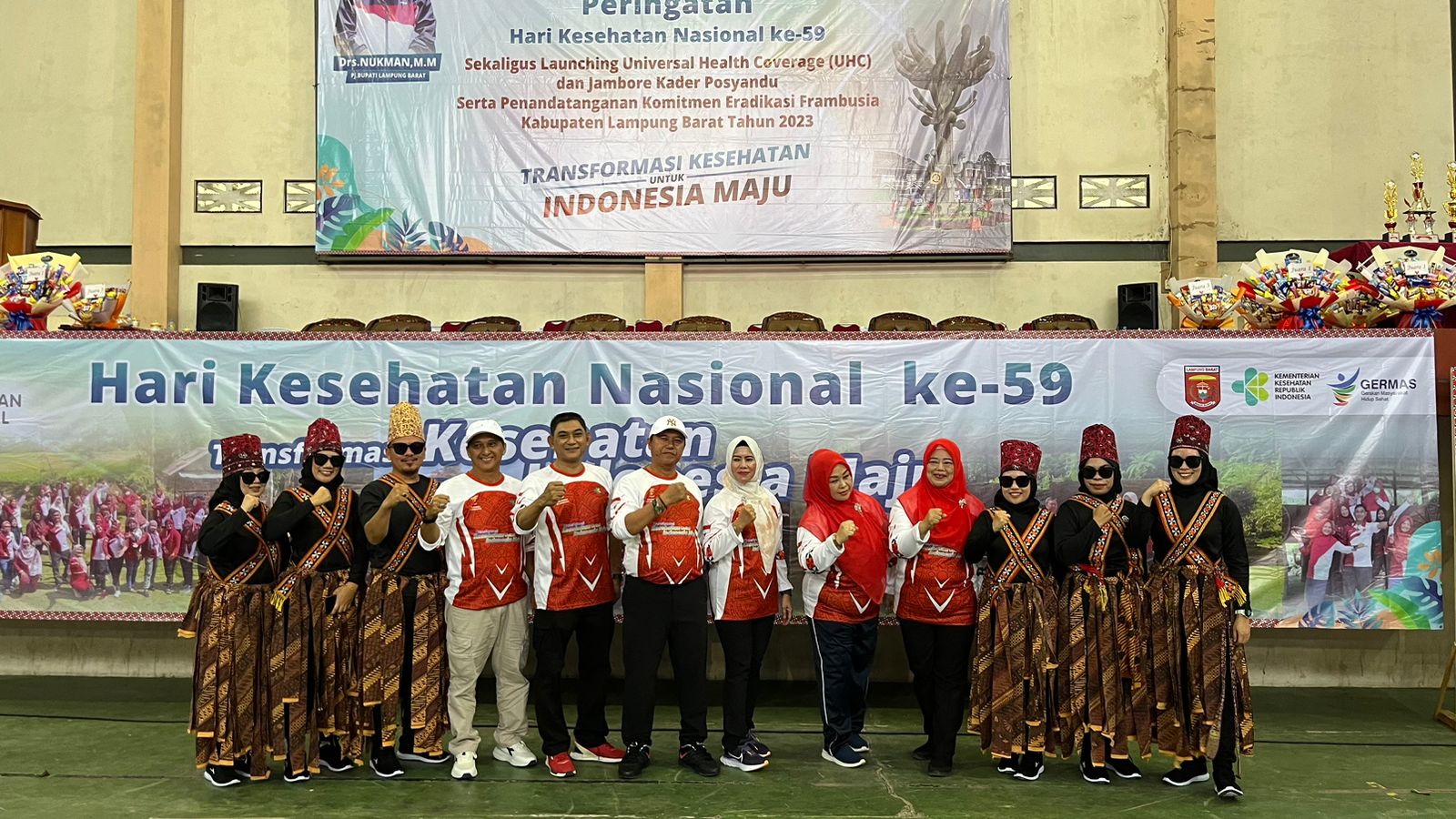 Gunakan Kostum Sekura, Lampung Barat Raih Juara Harapan I Lomba Senam Lampung Berjaya 