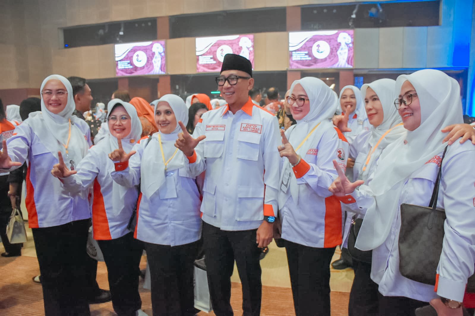 Srikandi Jaga Desa Resmi Dikukuhkan, Gubernur Mirza Dukung Penguatan Peran Perempuan di Desa