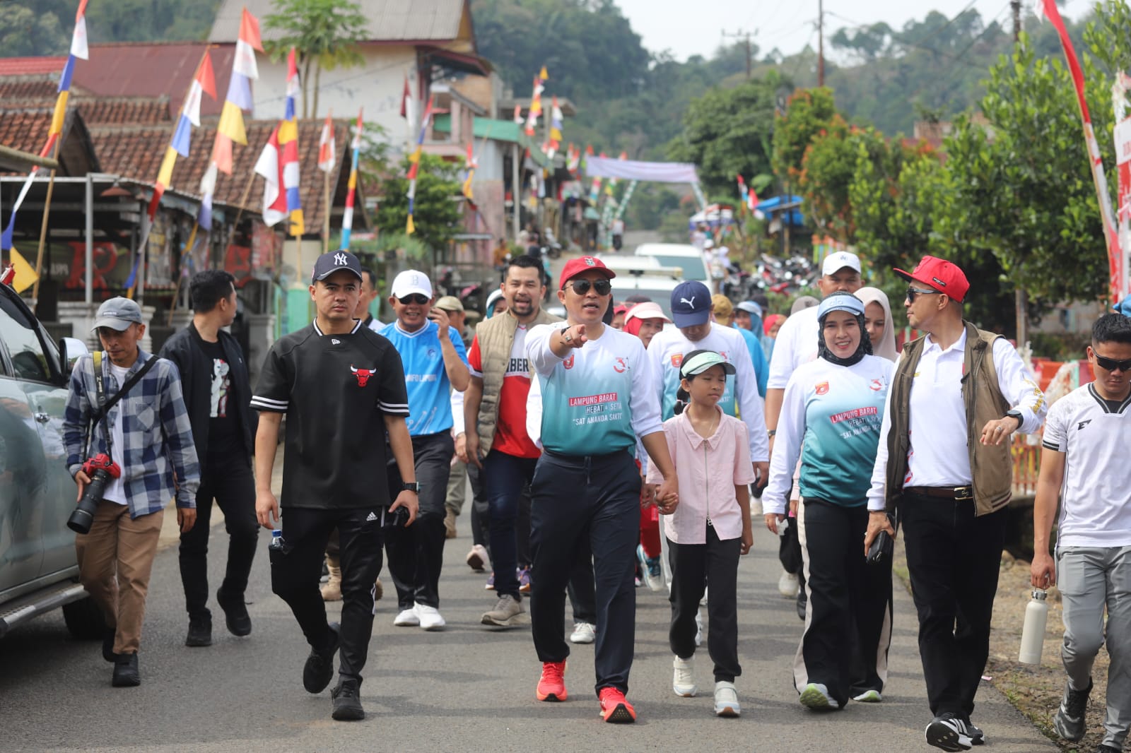 Ribuan Warga Padati Sumber Jaya, Antusias Ikuti Pesta Rakyat