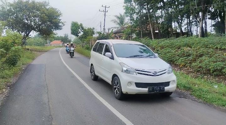 Perbaikan Jalan Provinsi di Lampung Utara Diduga Asal Jadi