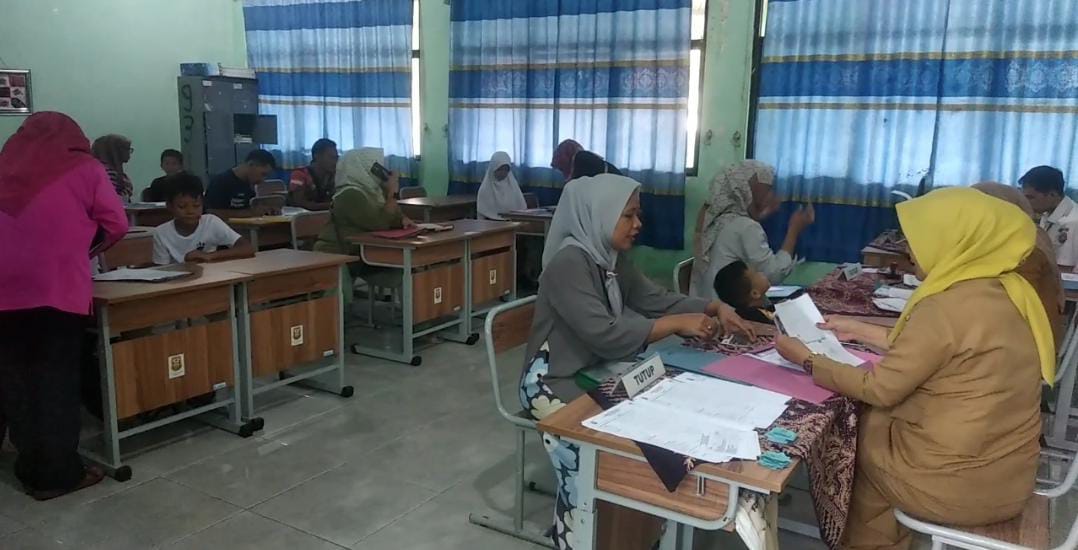 Sekolah di Bandar Lampung Beri Bantuan Pelayanan Untuk PPDB Secara Offline