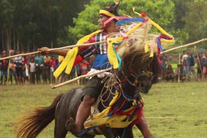 Pasola: Tradisi Sakral dari Sumba, Nusa Tenggara Timur