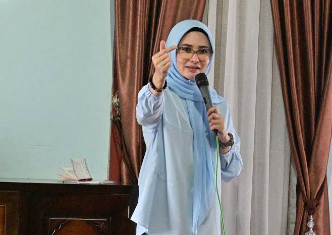 Absen di Sidang Tipikor, Istri Dendi Ramadhona Dijadwalkan Hadir Ulang pada Hari Senin