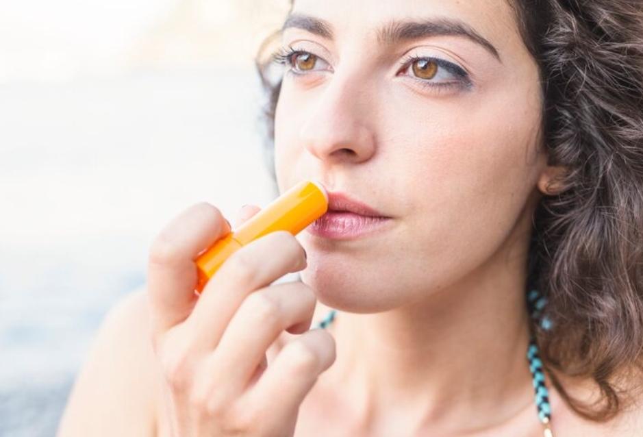 Cara Efektif Mencegah Bibir Menggelap dengan Lip Balm SPF50
