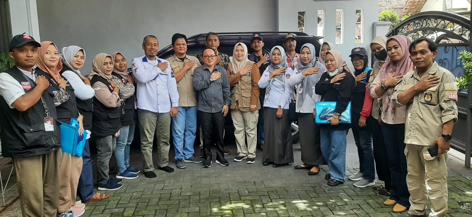 KPU Bandar Lampung Tunjuk Direktur Radar Lampung Hi. Purna Wirawan sebagai Opinion Leader