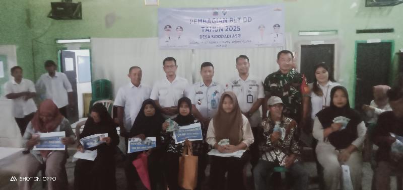 8 KPM Desa Sidodadi Asri Terima BLT DD Tahap III Tahun 2025 