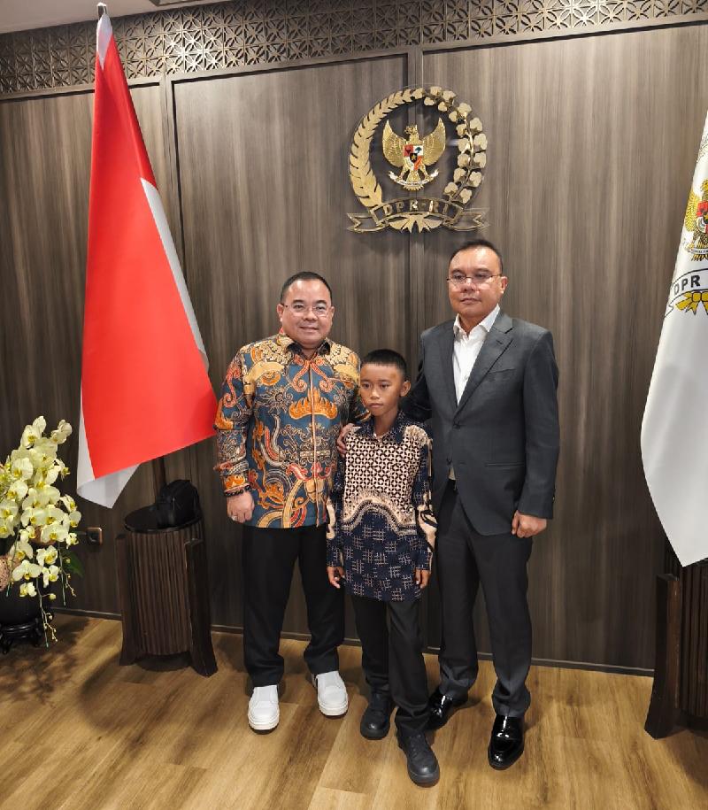 Viral Panjat Tiang Bendera Saat Upacara HUT RI, Raihan Dapat Apresiasi dari Wakil Ketua DPR RI Sufmi Dasco