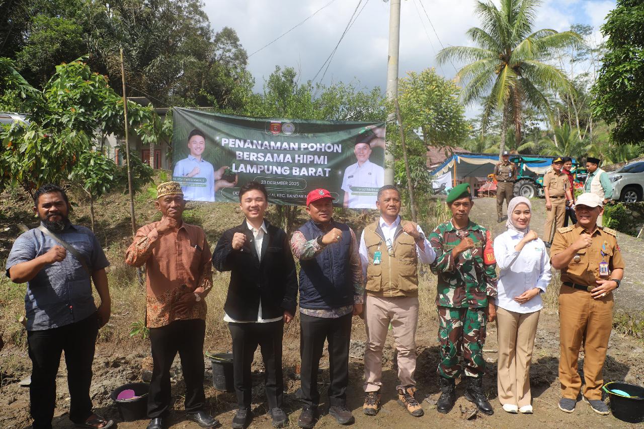 Dukung Ketahanan Pangan Nasional, Parosil Serahkan Alsintan ke Petani BNS