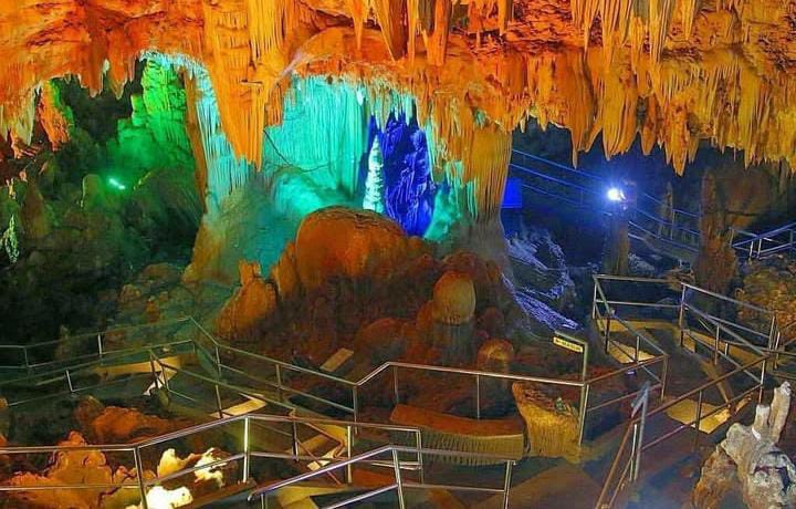 Menyusuri Keajaiban Goa Nusantara