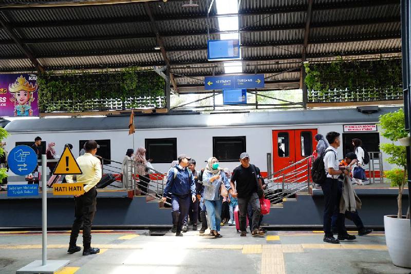 KAI Divre IV Tanjung karang Layani Hampir 30 Ribu Pelanggan Selama Long Weekend Idul Adha