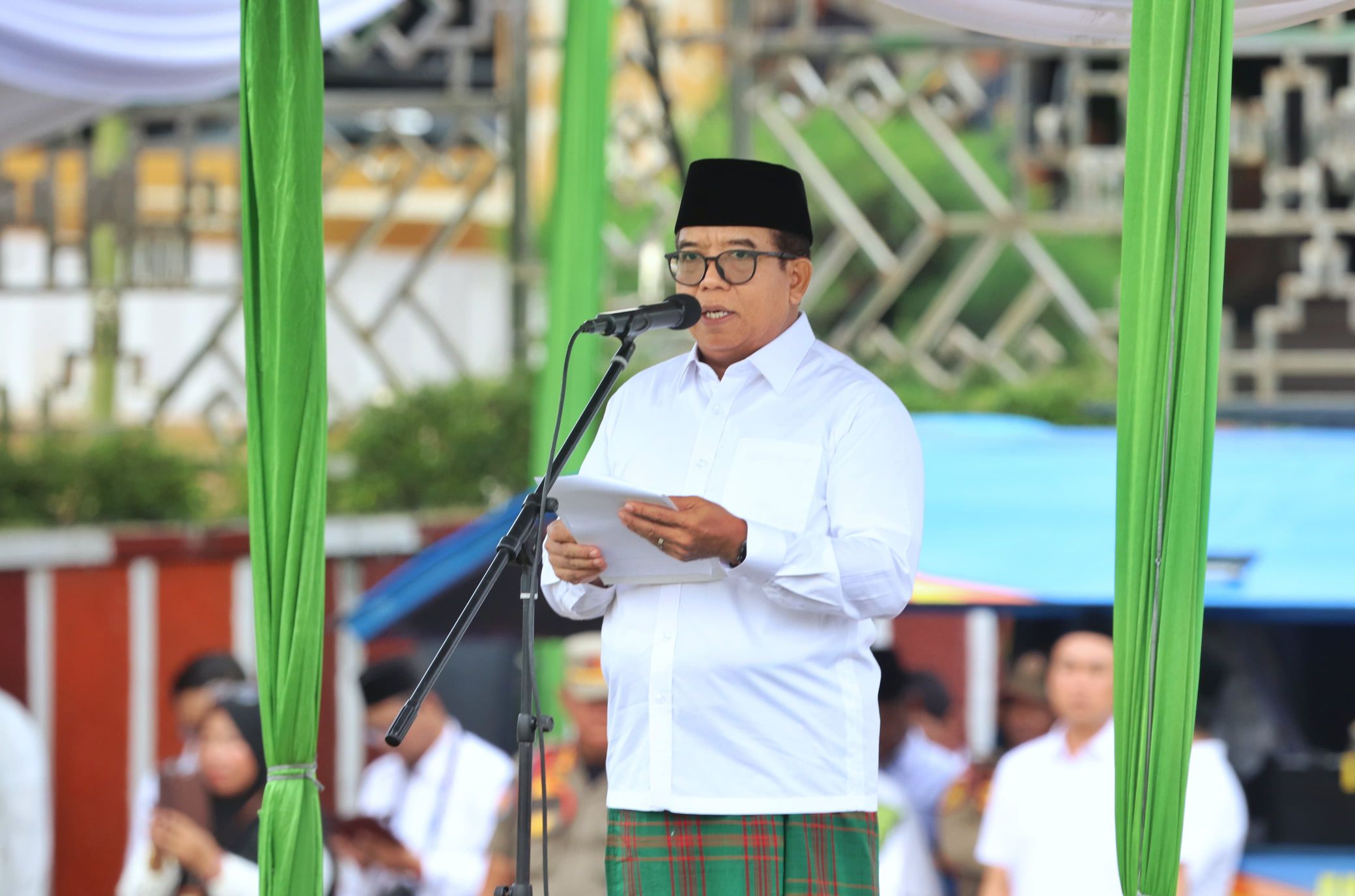 Pj Gubernur Lampung Pimpin Upacara Hari Santri   Tegaskan Peran Santri Dalam Meraih Masa Depan Bangsa