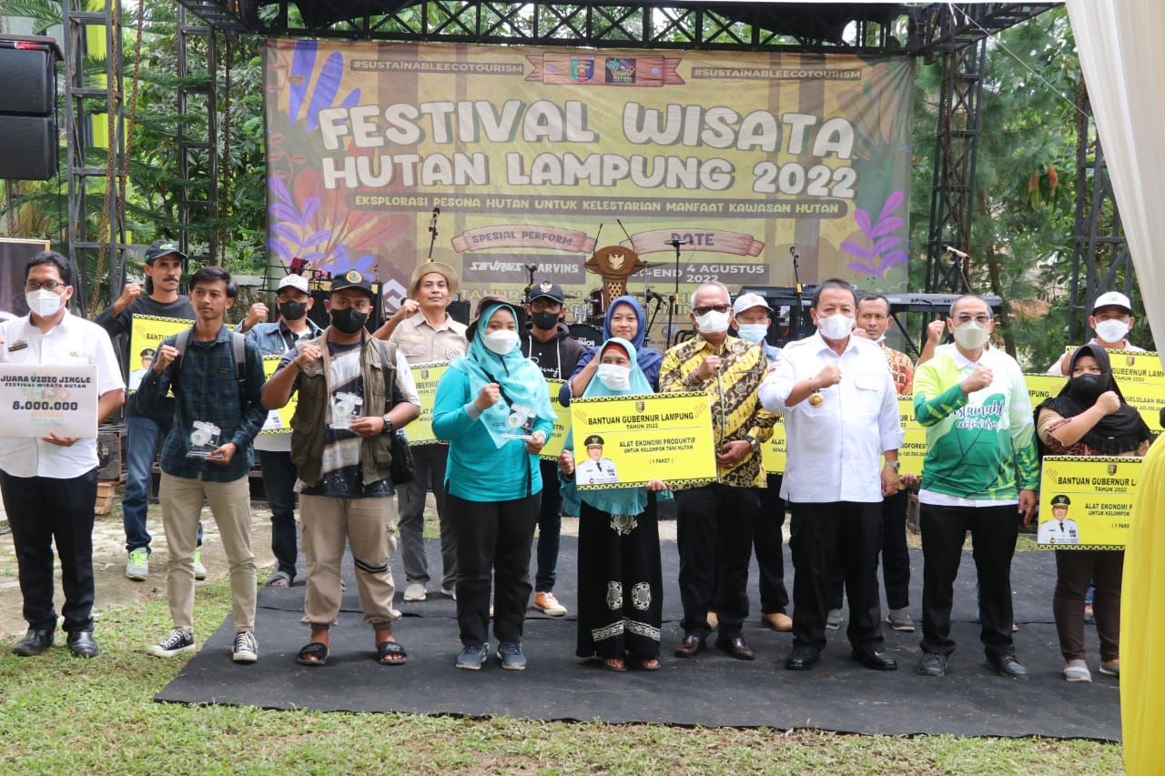 Buka Puncak Festival Wisata Hutan Lampung, Arinal : Hormati dan Jaga Hutan