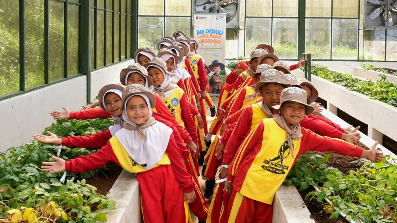 Agroedukasi BRI di Garut: Menanam Karakter Anak Lewat Kentang dan Ketekunan