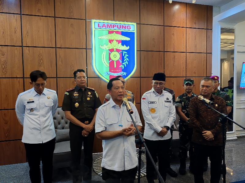 Mendagri Minta Perbaikan Jalan dan Membuat Posko Jelang Arus Mudik di Lampung